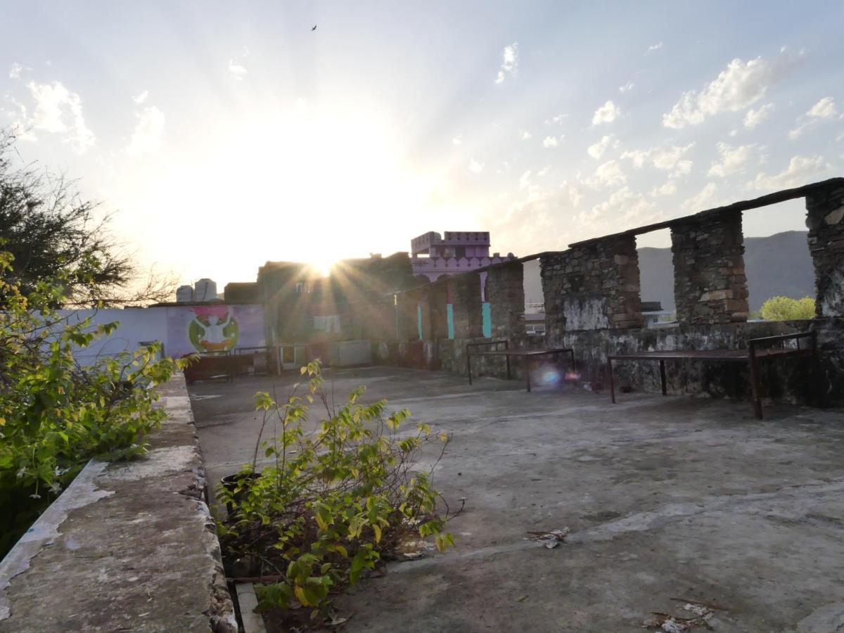 12 Monks Backpackers Community Hostel Pushkar Exterior photo